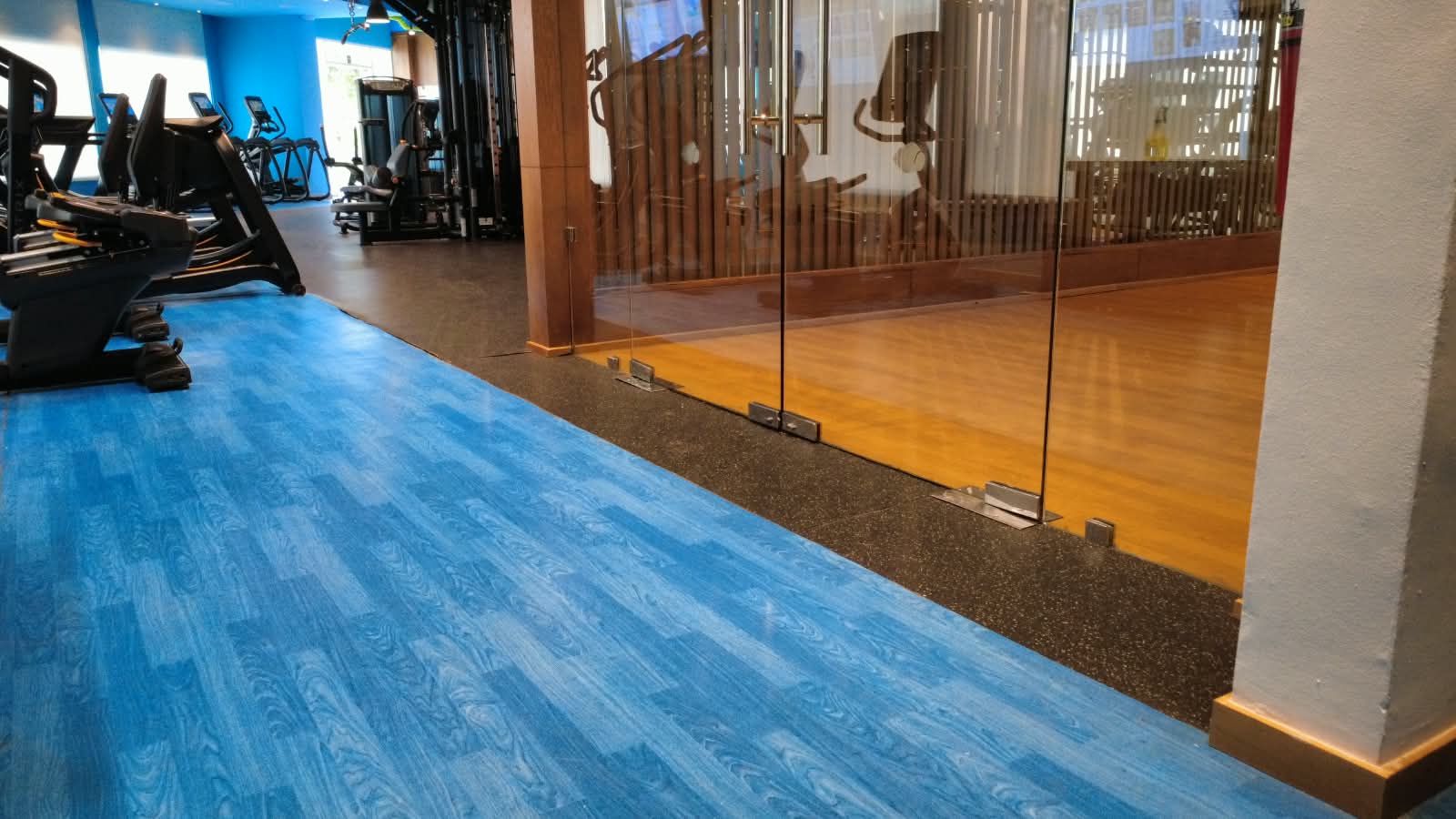 Canchas y pisos de Dreams Cap Cana Resort & Spa — Pisos del gimnasio