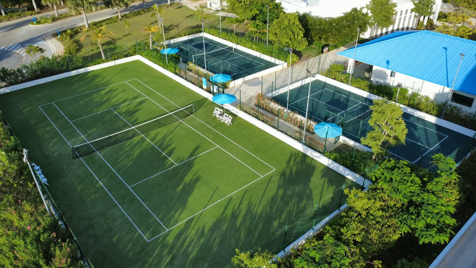 Canchas y pisos de Dreams Cap Cana Resort & Spa — Canchas de tenis y pickleball