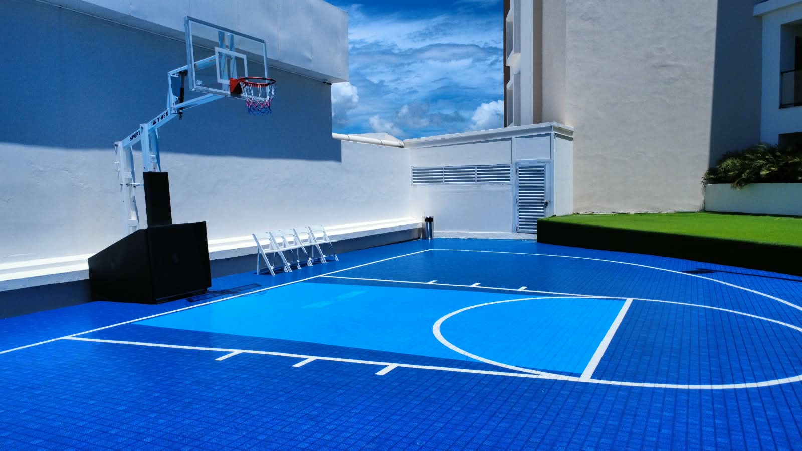 Canchas y kids club del Hyatt Cap Cana — Cancha de baloncesto